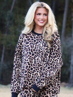 Lulu Mac Leopard Print Waffle sleeve top NWT